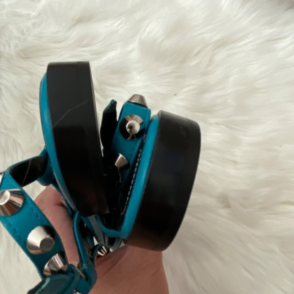 Balenciaga Caraibe Thong Studded Sandal. Pacifique. EU 39.5 - Picture 8 of 11